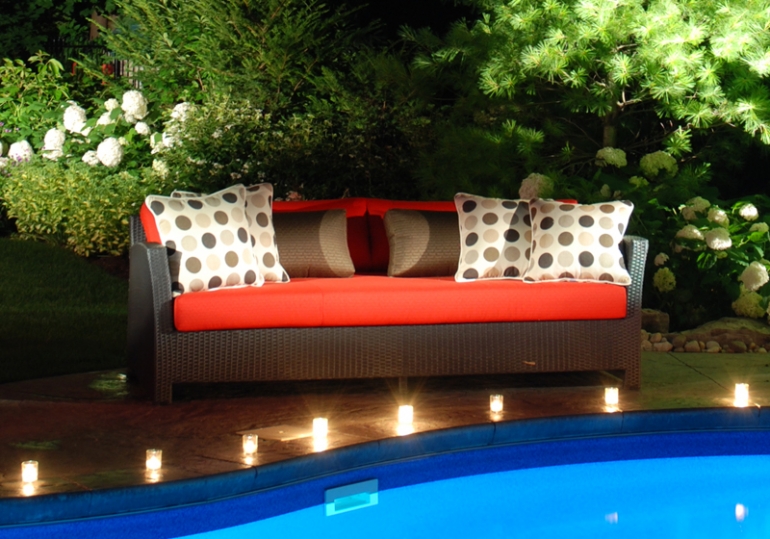 Bimini Day Bed